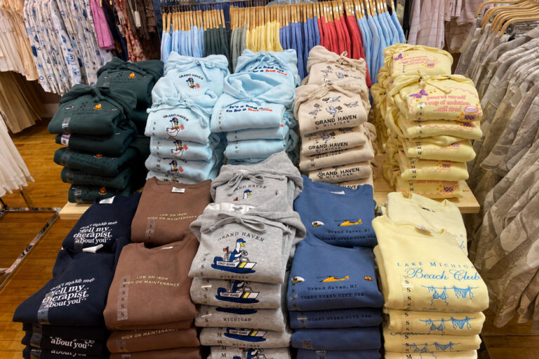 Urban Harbor, Grand Haven, Clothing store 18